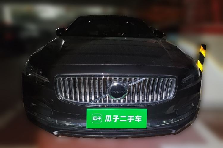 Volvo S90 2021 — 2