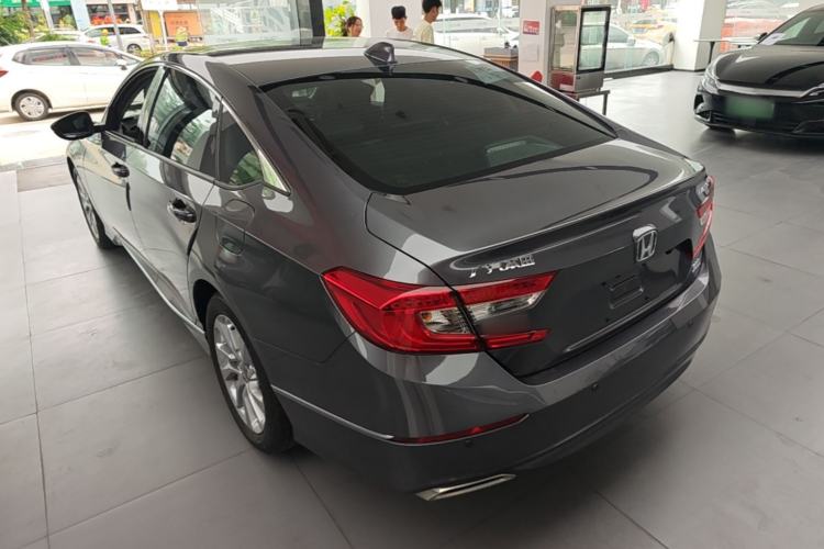Honda Accord 2018 — 4