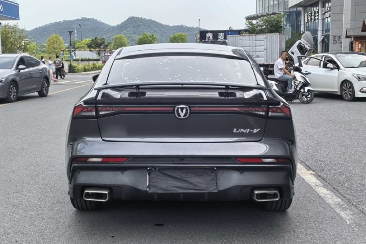 ChangAn UNI-V 2024 — 5