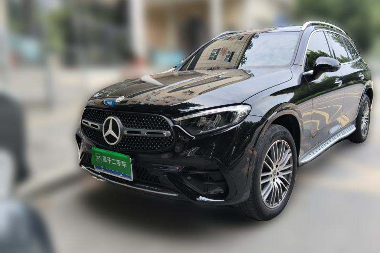 Mercedes-Benz GLC 300 L 2024 — фото 1