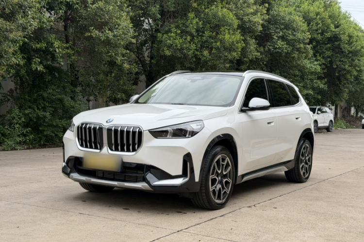 BMW X1 2023 — фото 1