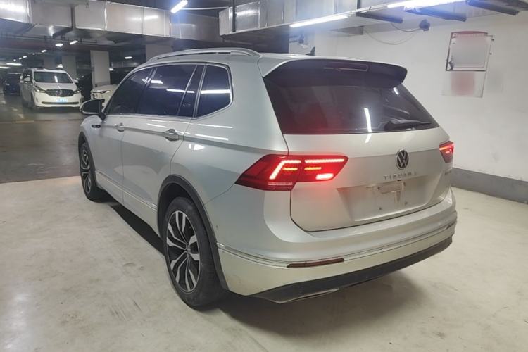 Volkswagen Tiguan L 2021 — фото 4