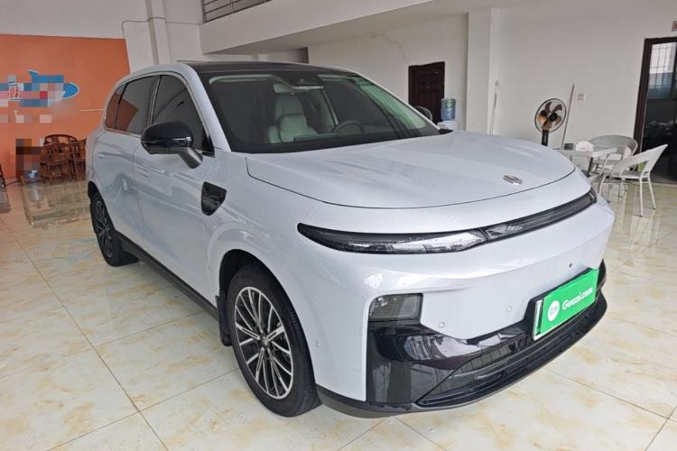 Leapmotor B10 2025 — 3