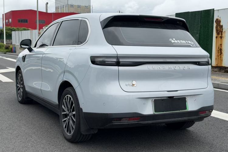 Leapmotor B10 2025 — 4