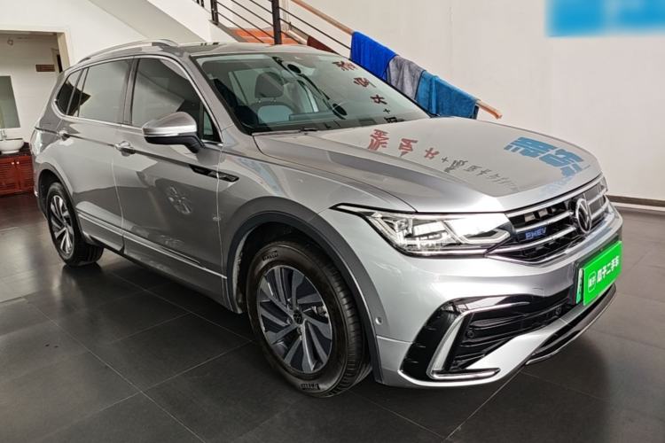 Volkswagen Tiguan L 2022 — фото 3