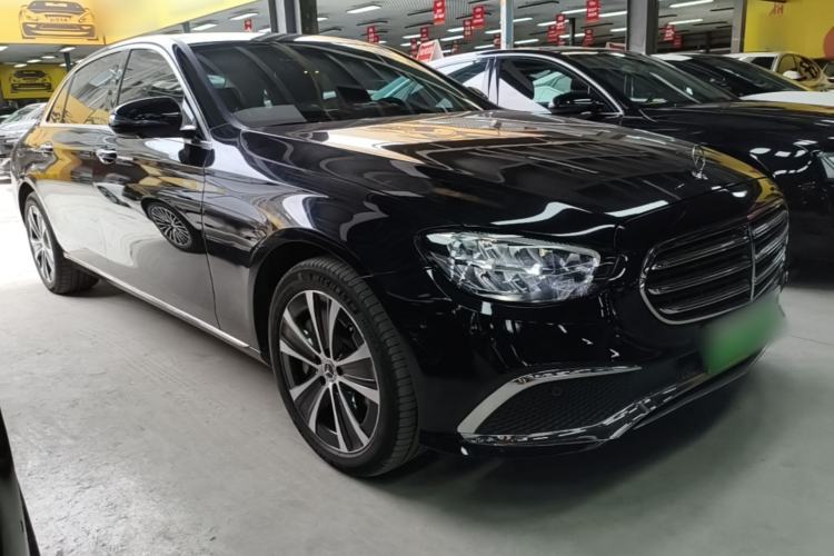 Mercedes-Benz E 300 e L 2020 — 3