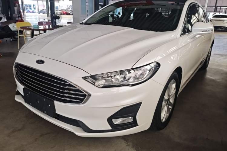 Ford Mondeo 2020 — фото 1