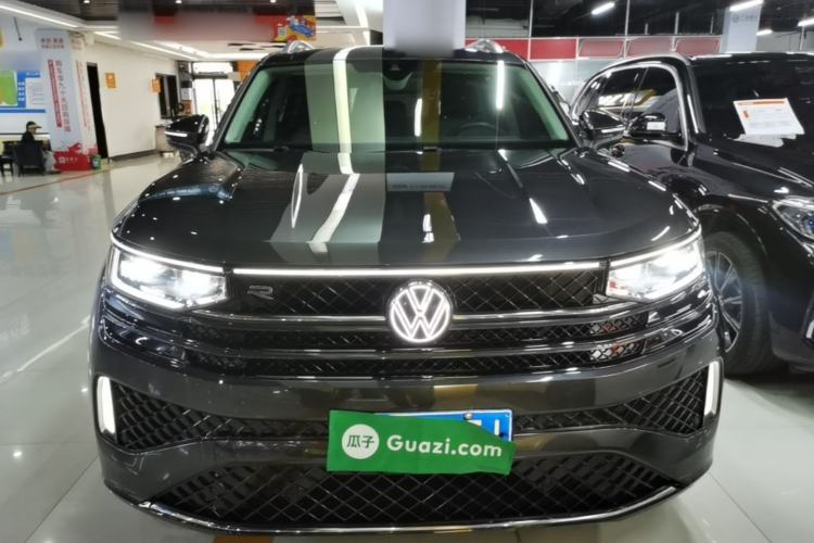 Volkswagen Tavendor 2024 — 2