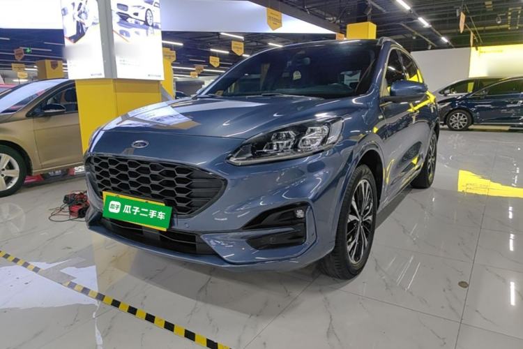 Ford Escape 2020 — фото 1
