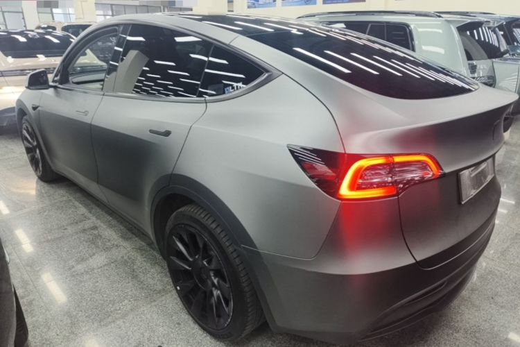 Tesla Model Y 2022 — 4