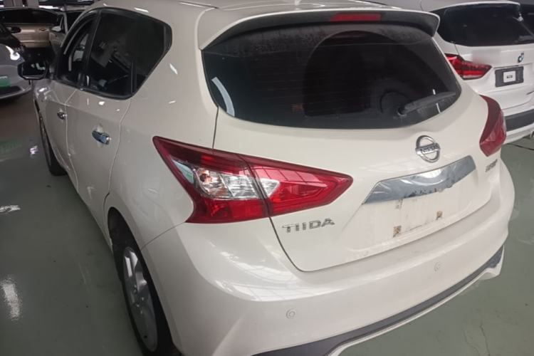 Nissan Tiida 2024 — 4