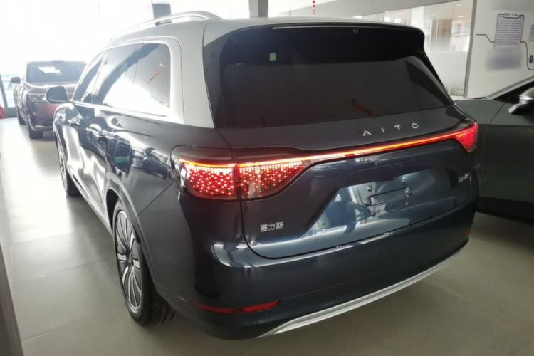 AITO M9 2024 — 4