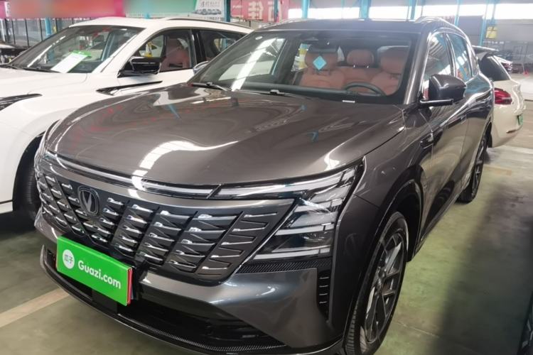 ChangAn CS75 PLUS 2025 — фото 1