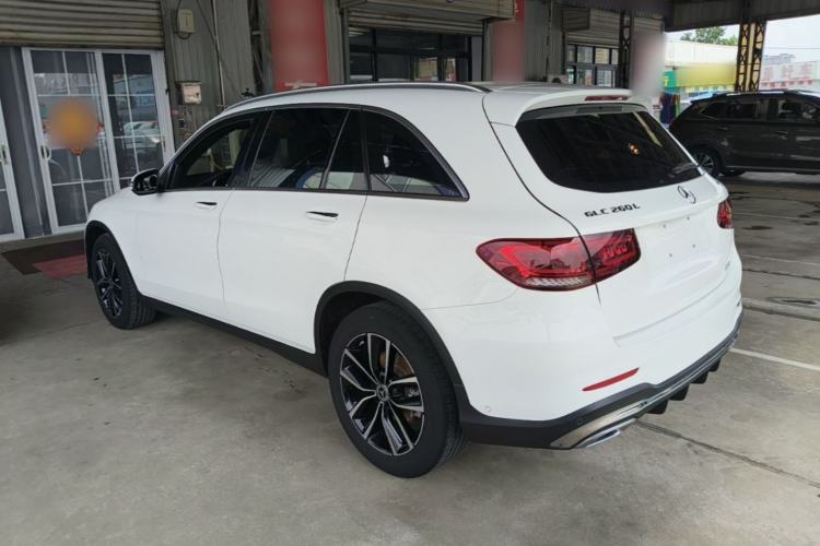 Mercedes-Benz GLC 260 L 2021 — фото 4