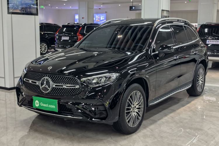 Mercedes-Benz GLC 300 L 2024 — фото 1