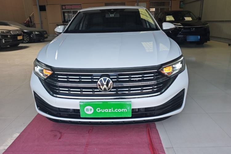 Volkswagen Sagitar 2023 — 2