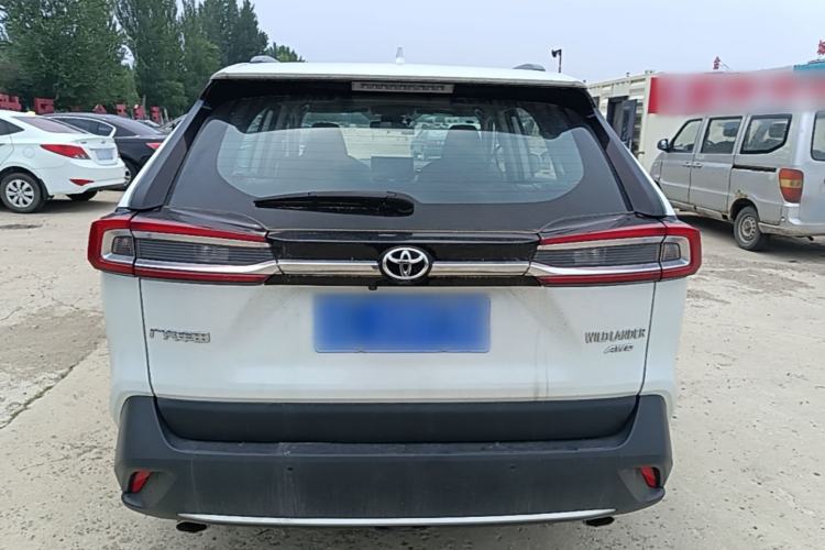Toyota RAV4 2023 — 5