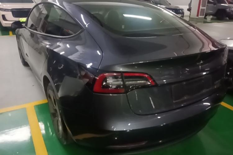 Tesla Model 3 2021 — 4