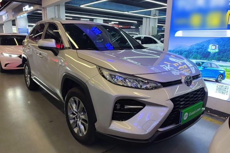 Toyota RAV4 2021 — 3