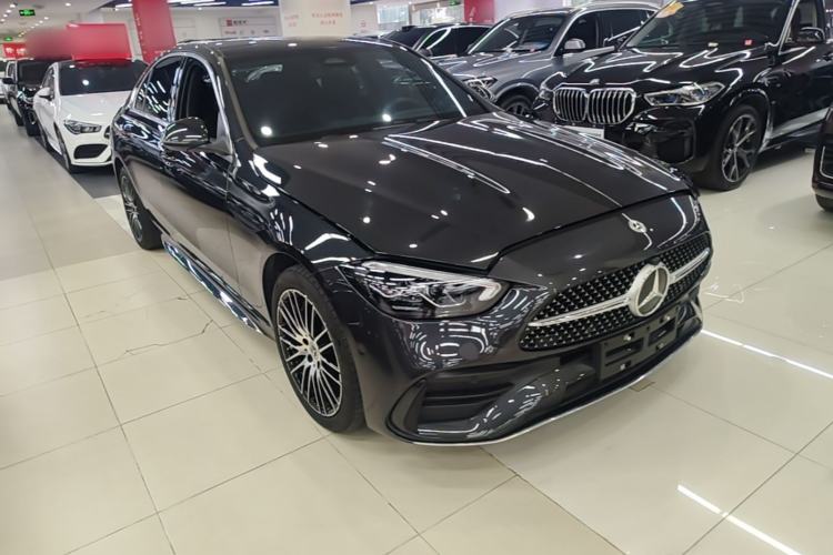 Mercedes-Benz C 260 L 2024 — фото 3