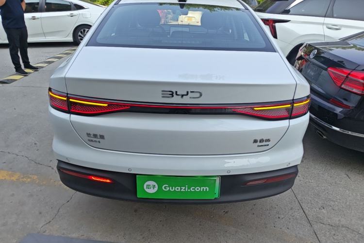 BYD Seal 05 2025 — 5