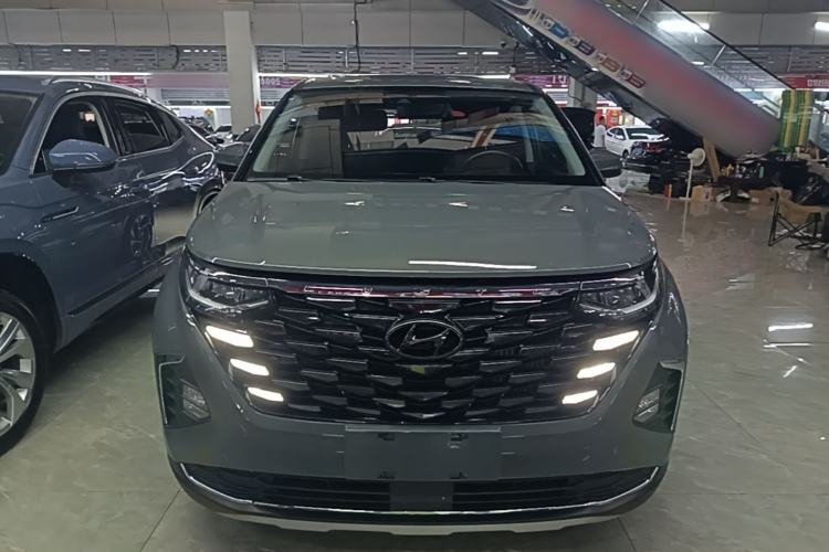 Hyundai Custo 2022 — 2