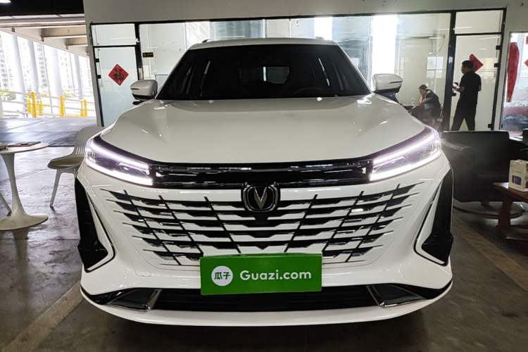 ChangAn CS75 Plus 2023 — фото 2