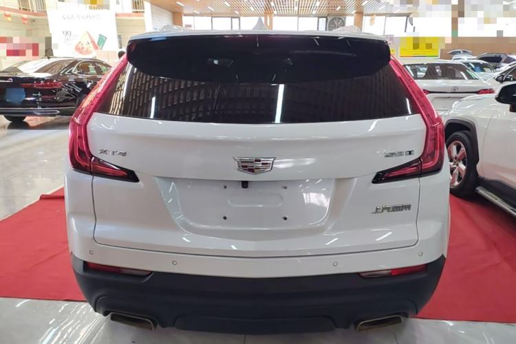 Cadillac XT4 2021 — фото 5