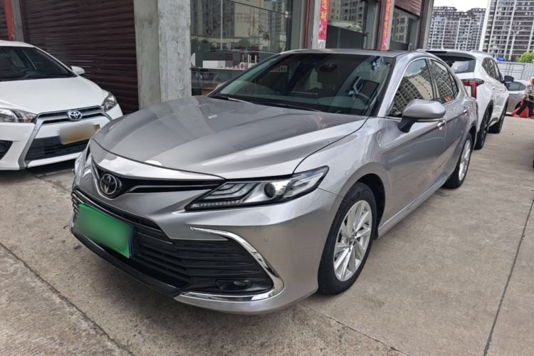 Toyota Camry 2021 — фото 1