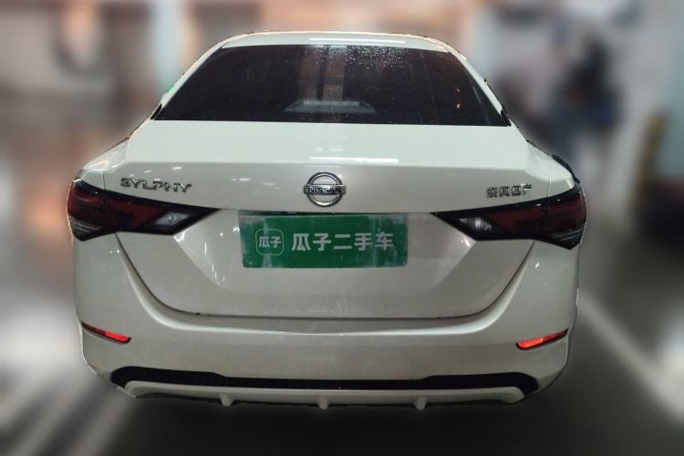 Nissan Sentra 2021 — 5