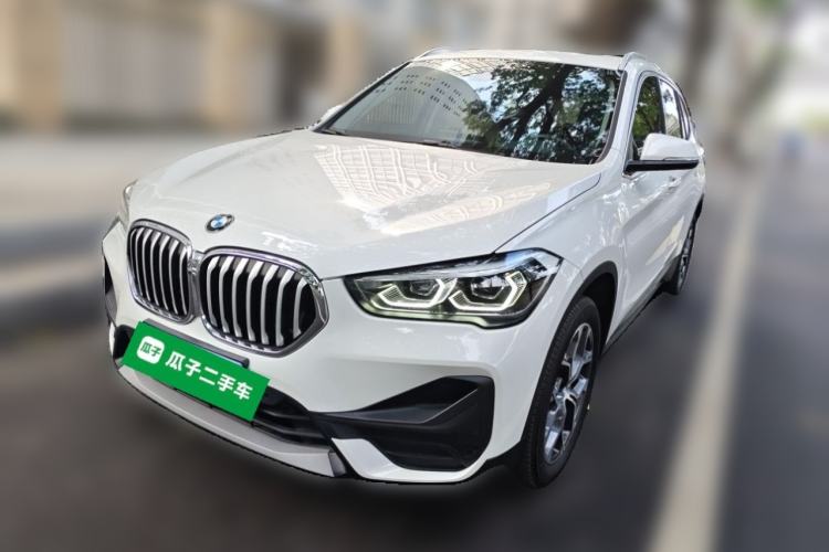 BMW X1 2022 — фото 1