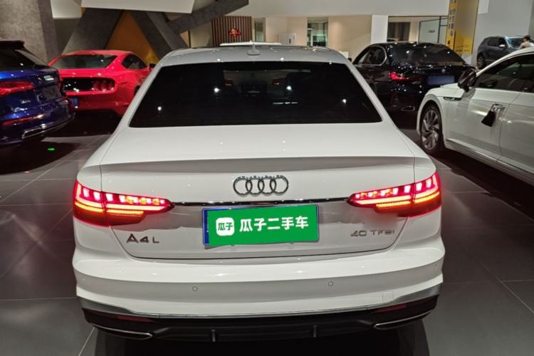 Audi A4 2022 — 5