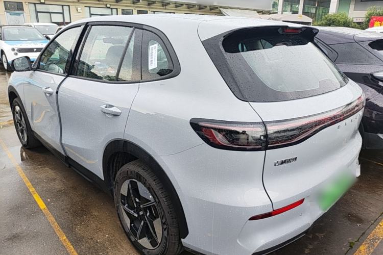 Geely E5 2024 — 4