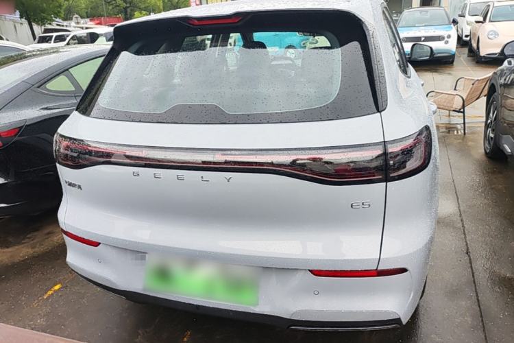 Geely E5 2024 — 5