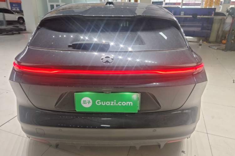 NIO ET5T 2024 — 5