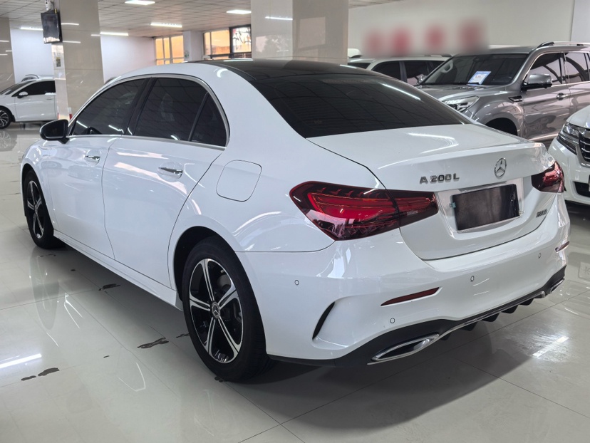 Mercedes-Benz A 200 L 2025 — фото 2