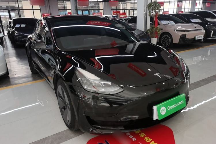 Tesla Model 3 2022 — 3