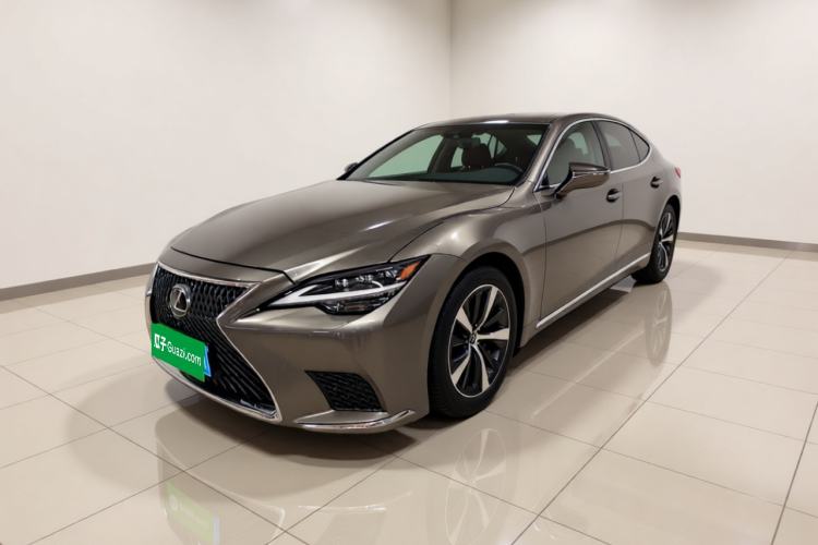 Lexus ls 2021 — фото 1