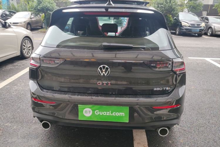 Volkswagen Golf GTI 2026 — 5