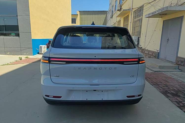 Leapmotor C10 2024 — 5