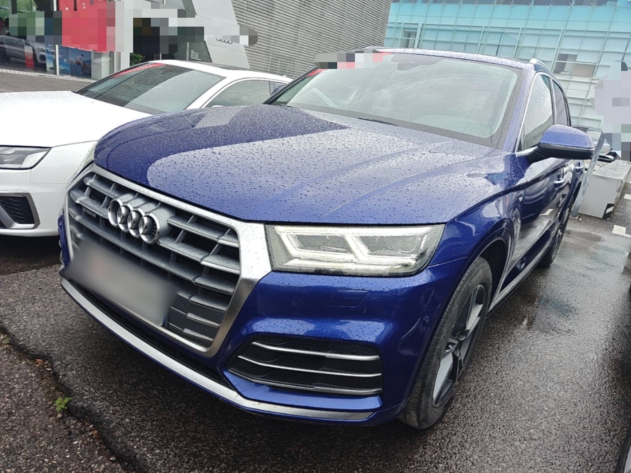 Audi Q5L 2020 — фото 1