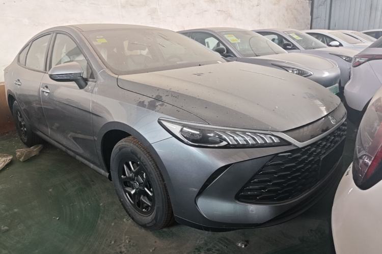 BYD Qin Plus 2025 — фото 3