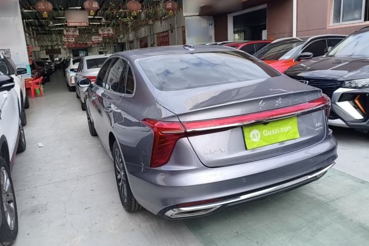 Hongqi H5 2025 — 4