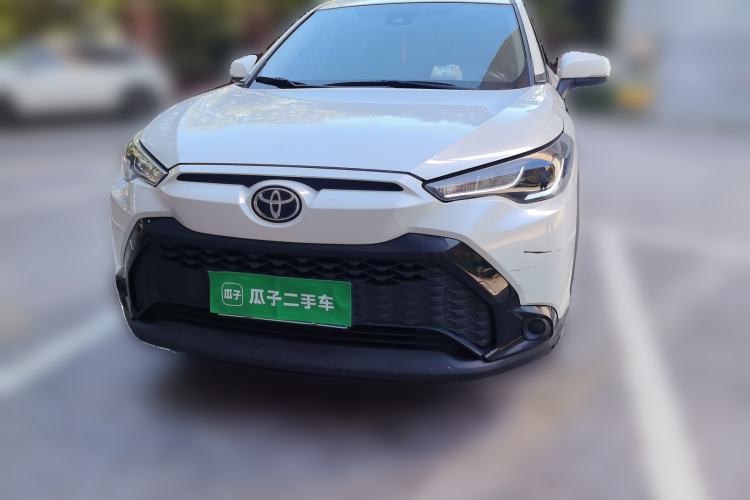 Toyota Corolla Cross 2022 — фото 2