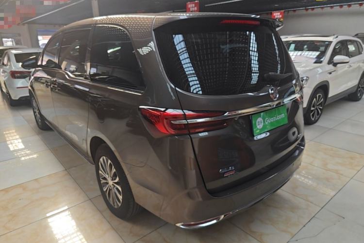 Buick GL8 2023 — 4