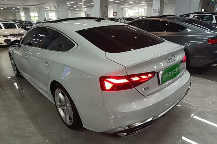 Audi A5 2023 — фото 4
