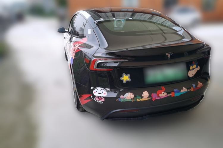 Tesla Model 3 2023 — 4