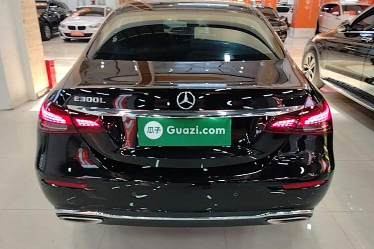 Mercedes-Benz E 260 L 2023 — 5