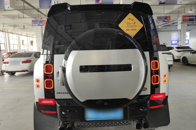 Land Rover Defender 2024 — 5