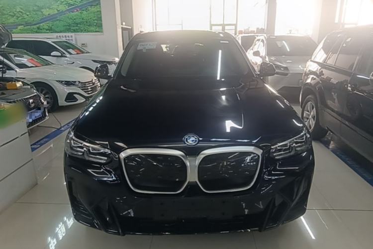BMW iX3 2022 — фото 2